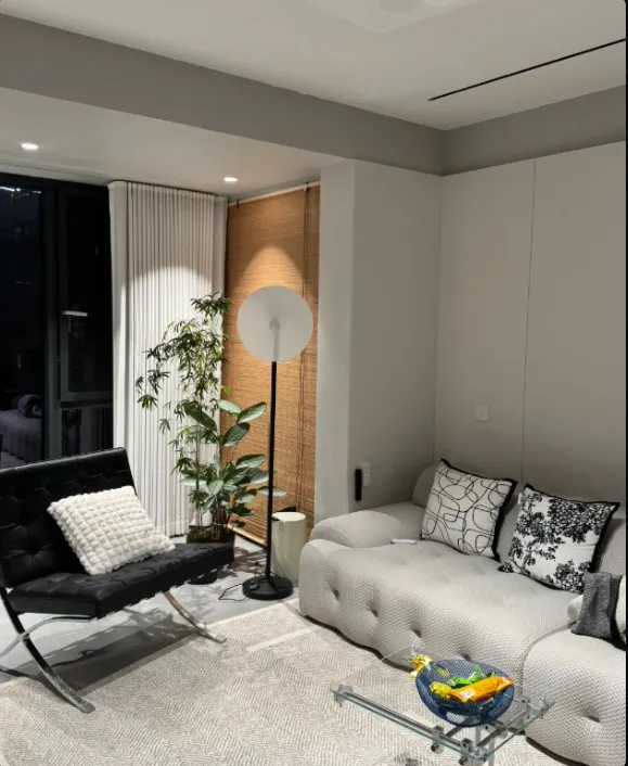 No-Drill Japanese-Style Bamboo Roller Blind for Shading