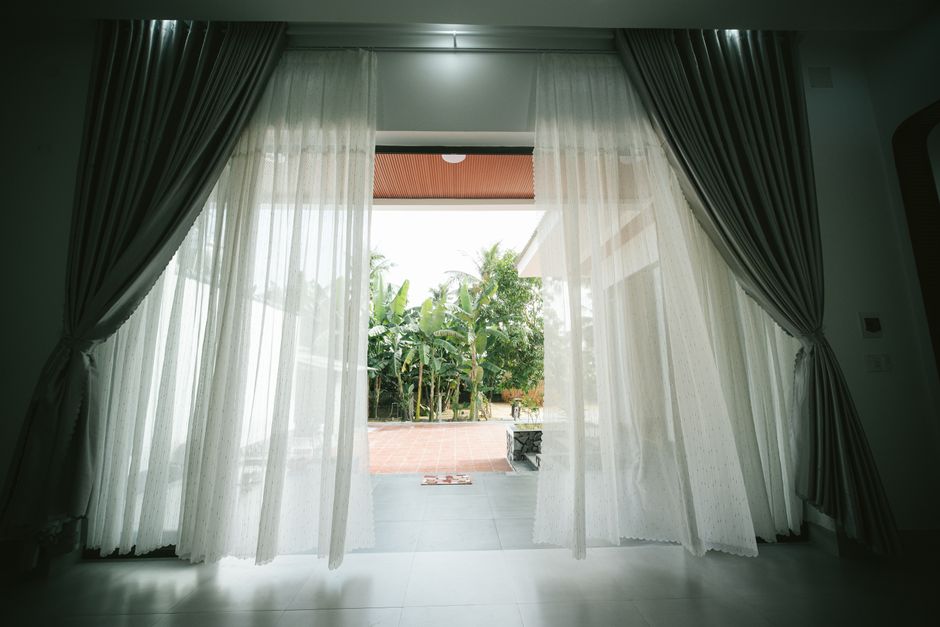 Key Considerations When Choosing Sheer Curtains for Patio Doors
