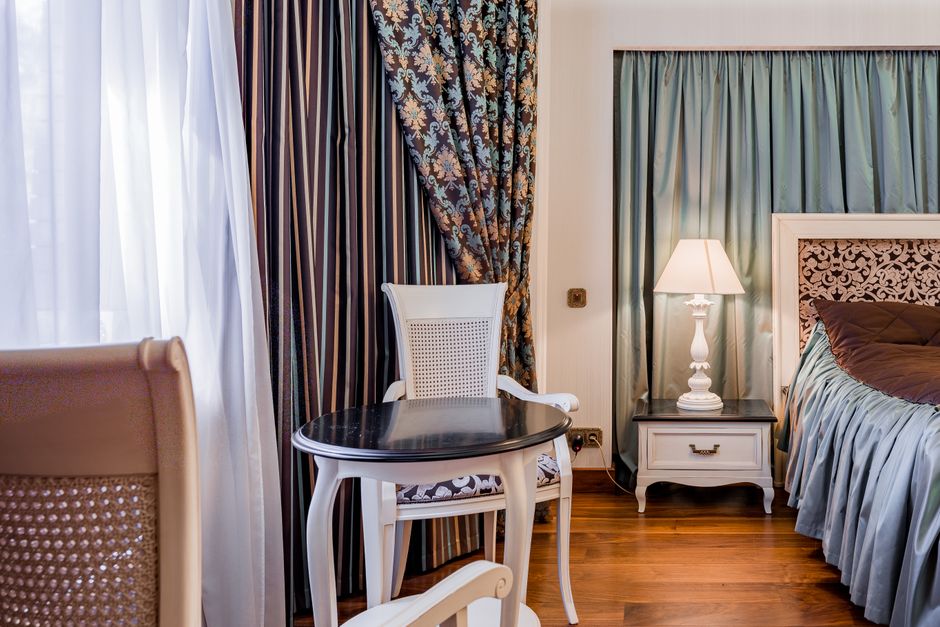 Key Fabric Types for High-Traffic Hotels