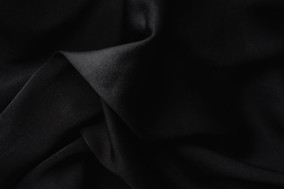 Mistake #1: Confusing “Room-Darkening” with “Blackout”
