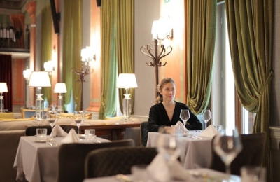 Acoustic Curtains for Restaurant Noise Reduction