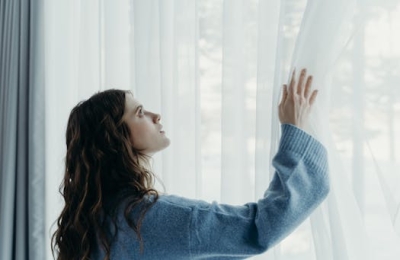 Durable Curtain Fabrics for High-Traffic Hotels: A Guide